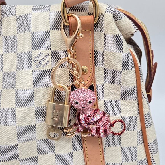 Authentic Louis Vuitton Lock & Key with Unbranded Cat Charm, Keychain 121525 - Picture 9 of 9